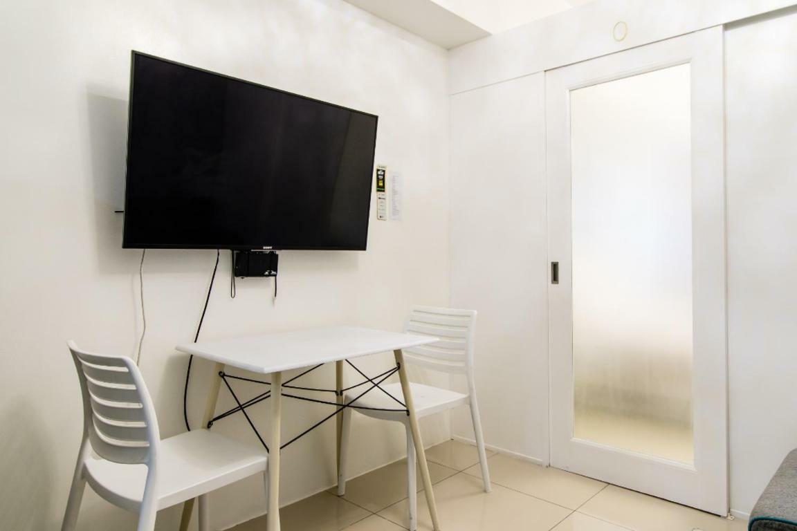 Snapz Staycation @ Jazz Residences Apartment *